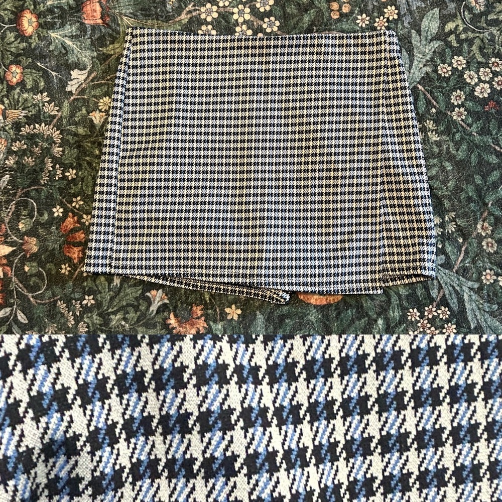 Blue, Black, White Houndstooth Skort
